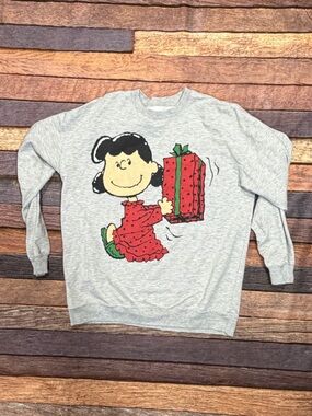 Lucy Van Pelt Peanuts Cartoon Crewneck Women's Gray Sweatshirt Pullover